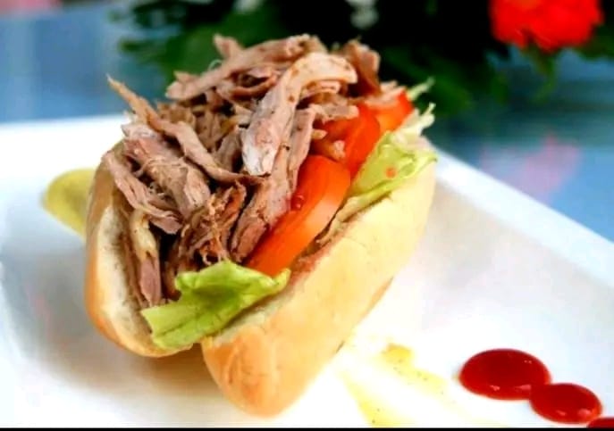 Perro de Pernil Ahumado